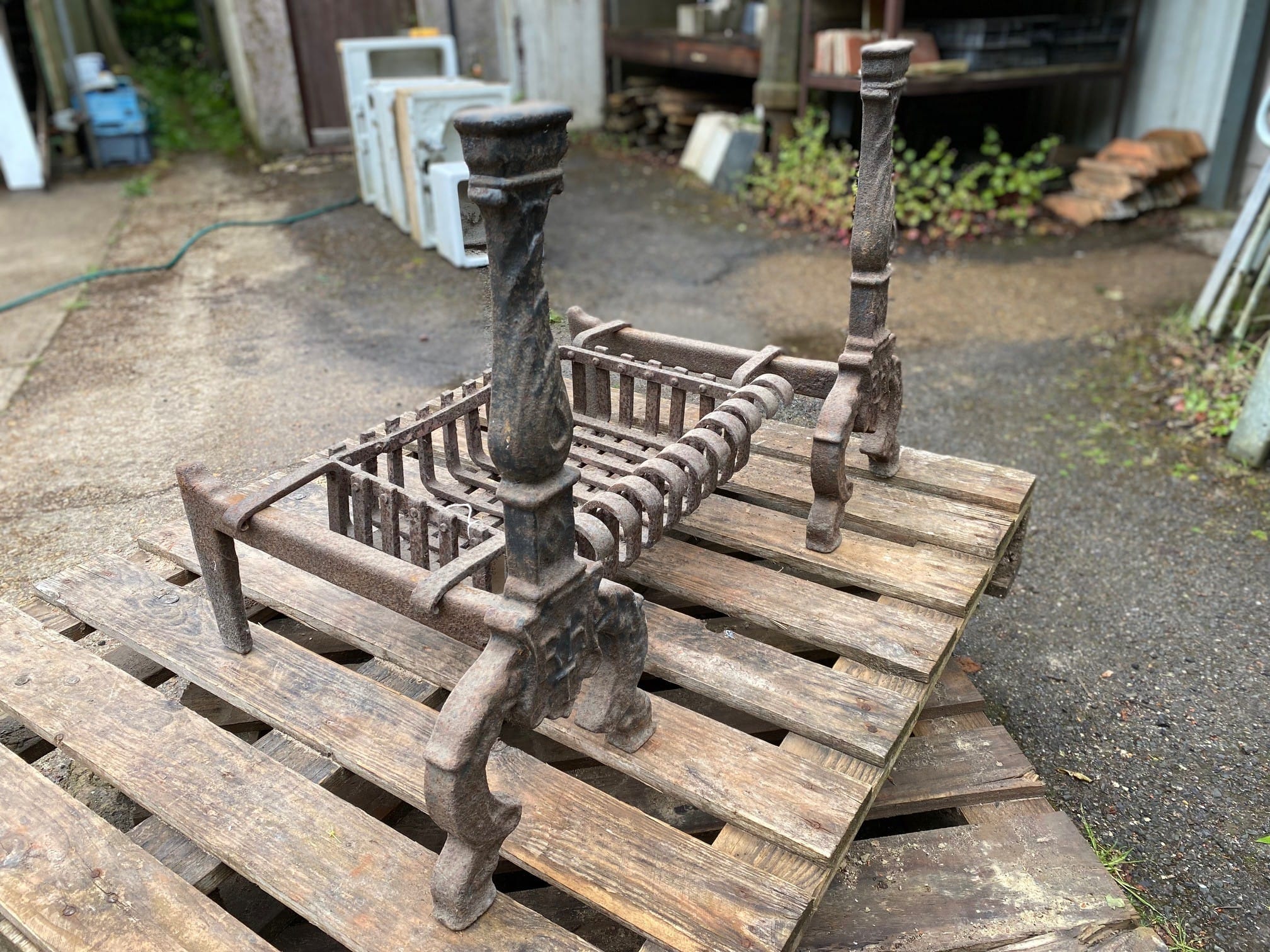 Simple Fire Basket On Tall Dogs - Best Reclamation Vintage Fire Dogs
