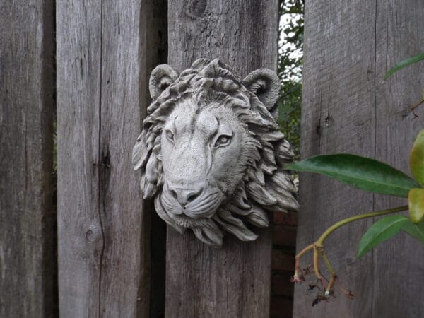 Small Lion Wall Plaque