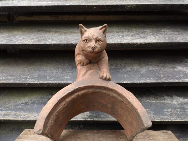 Crouching Cat Finial