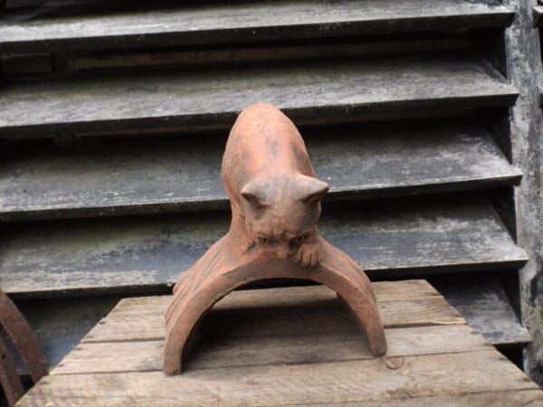 Crouching Cat Finial
