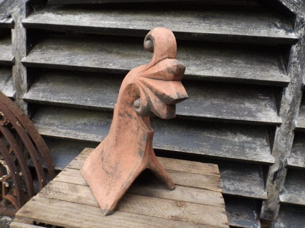 Fan Tail Finial