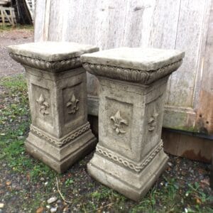 Fleur-De-Lys Plinth