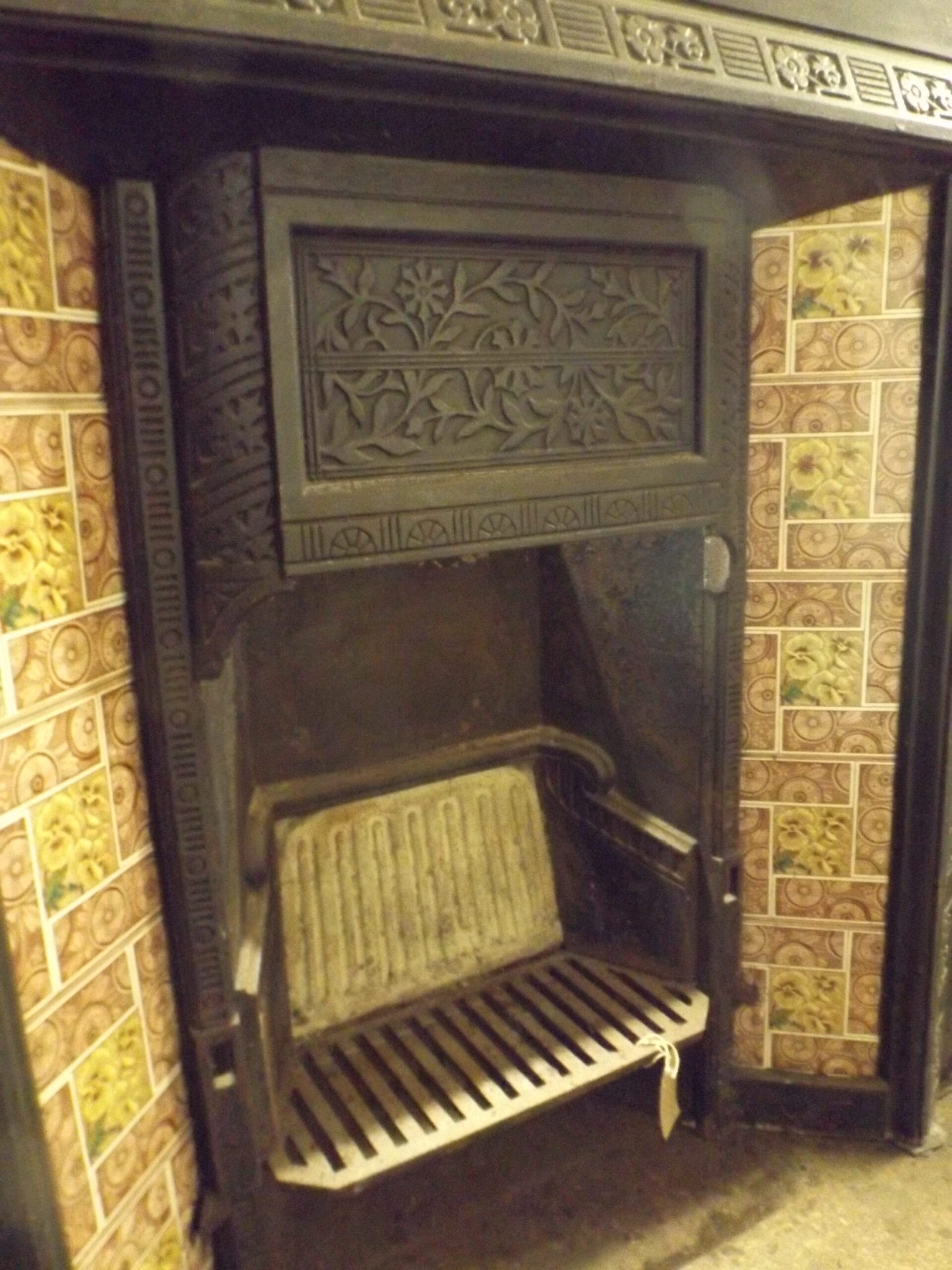 Victorian Tiled Fire Insert - Best Reclamation Cast Iron Fire Inserts