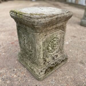 Reclaimed Tudor Rose Plinth