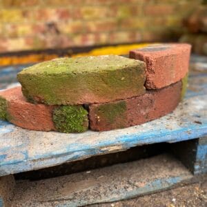 Radial Stretcher Bricks
