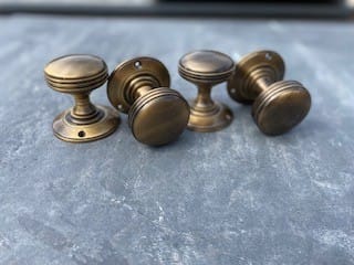 Antique Style Door Knobs - Best Reclamation Two Pairs Of Antique Style Door Knobs With Round Backplate.