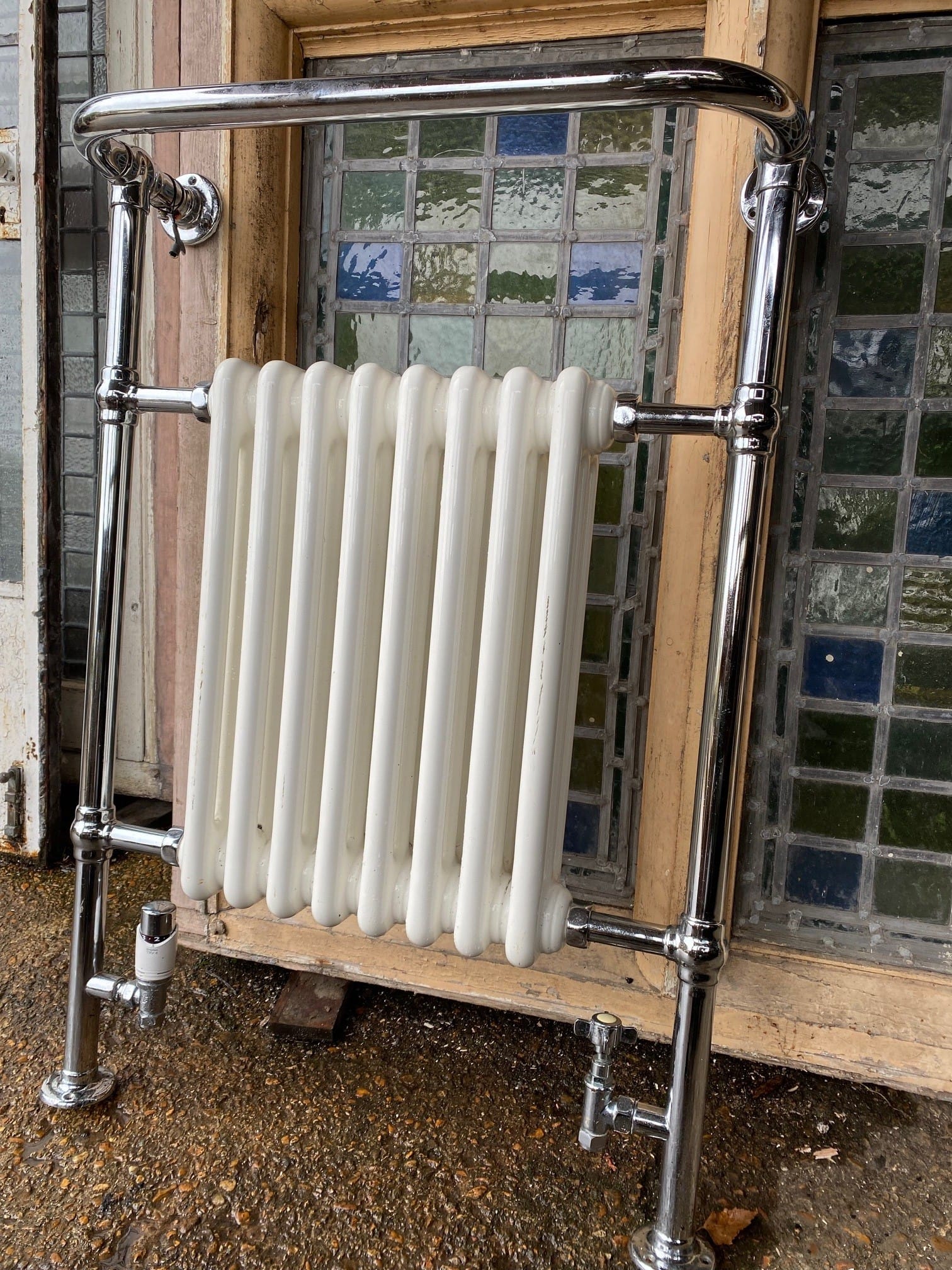 Reclaimed Radiator Towel Rail - Best Reclamation A Tradition Style Radiator Towel Rail In Cream And Chrome.
